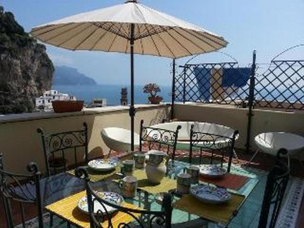 Ferienwohnung House Amalfi - Terrace & Seaview Atrani Exterior foto